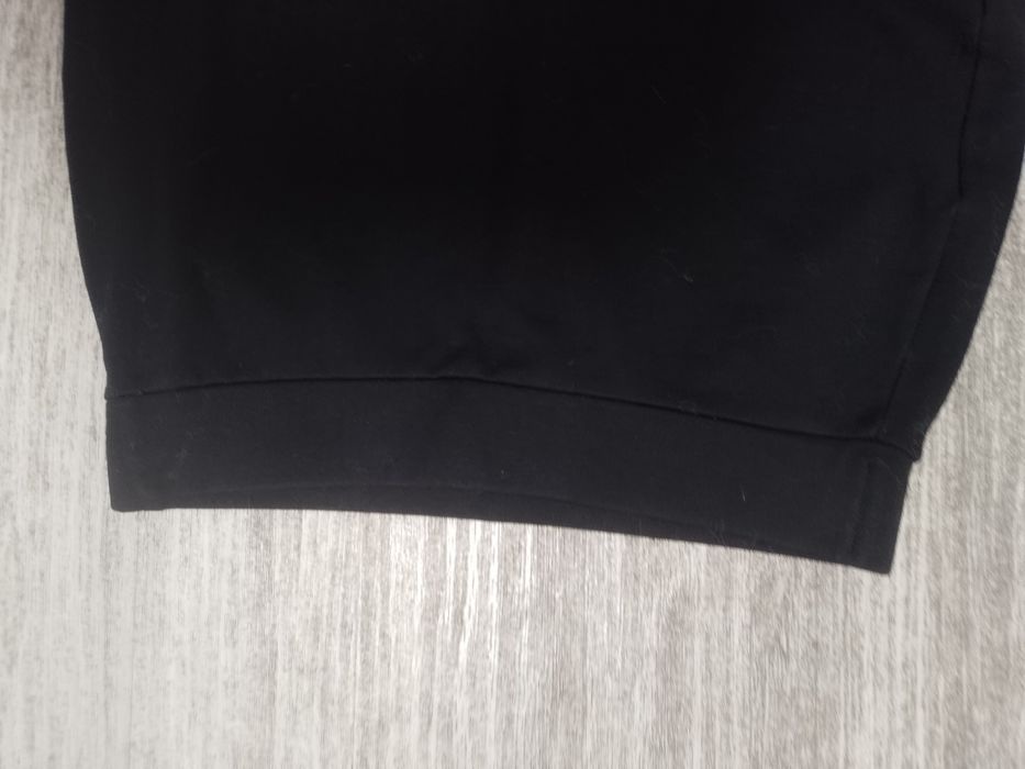 Sprzedam damską spódnicę firmy Amisu rozmiar 36.