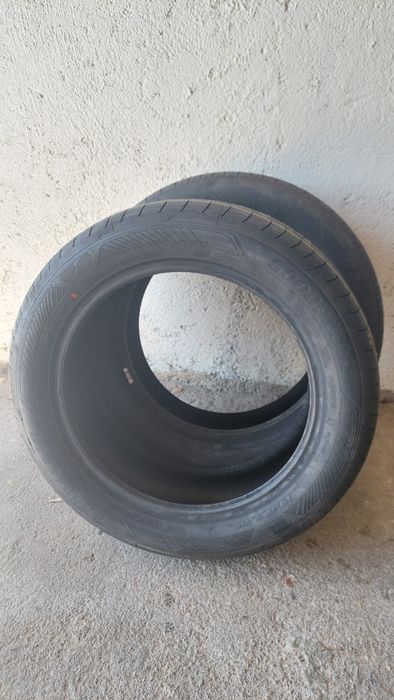 Pneus Goodyear 215/55 R18