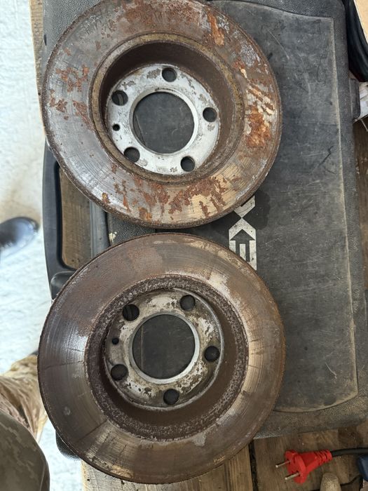 Гальмівні диски Тормозные диски гольф 4