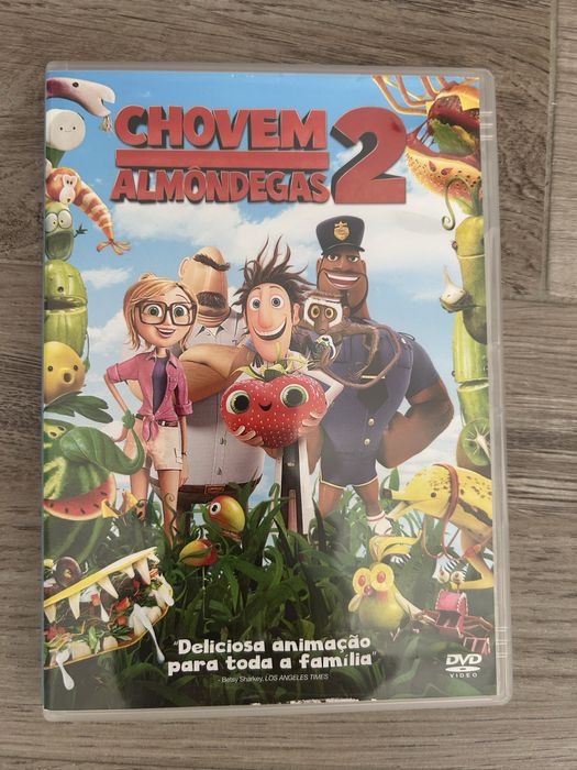 8 DVDs originais de filmes infantis.