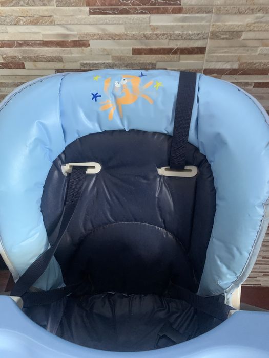 Vendo cadeira de comer pra bebe