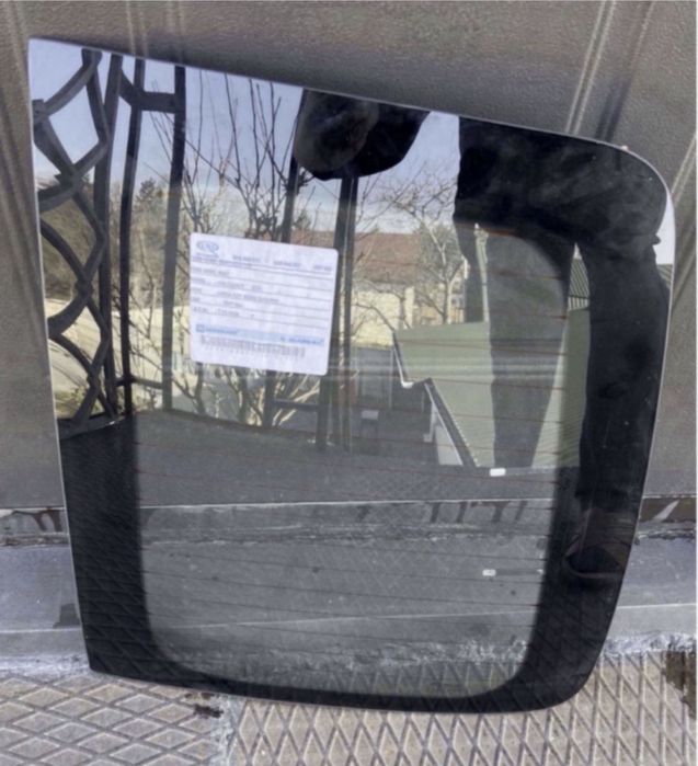 Автомобільне скло MB, VW, Renault, Peugeot