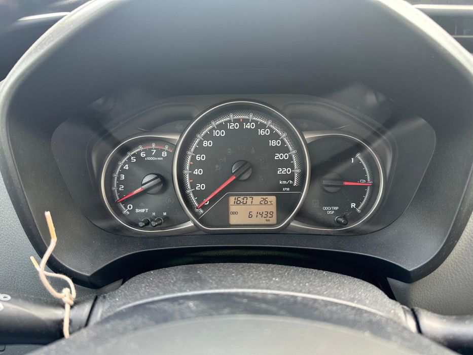 Toyota Yaris 1.0 VVT-i | 63.000 km | Excelente Negócio