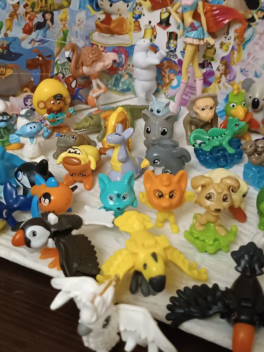 Игрушки Kinder Surprise. Динозавры, разные звери.