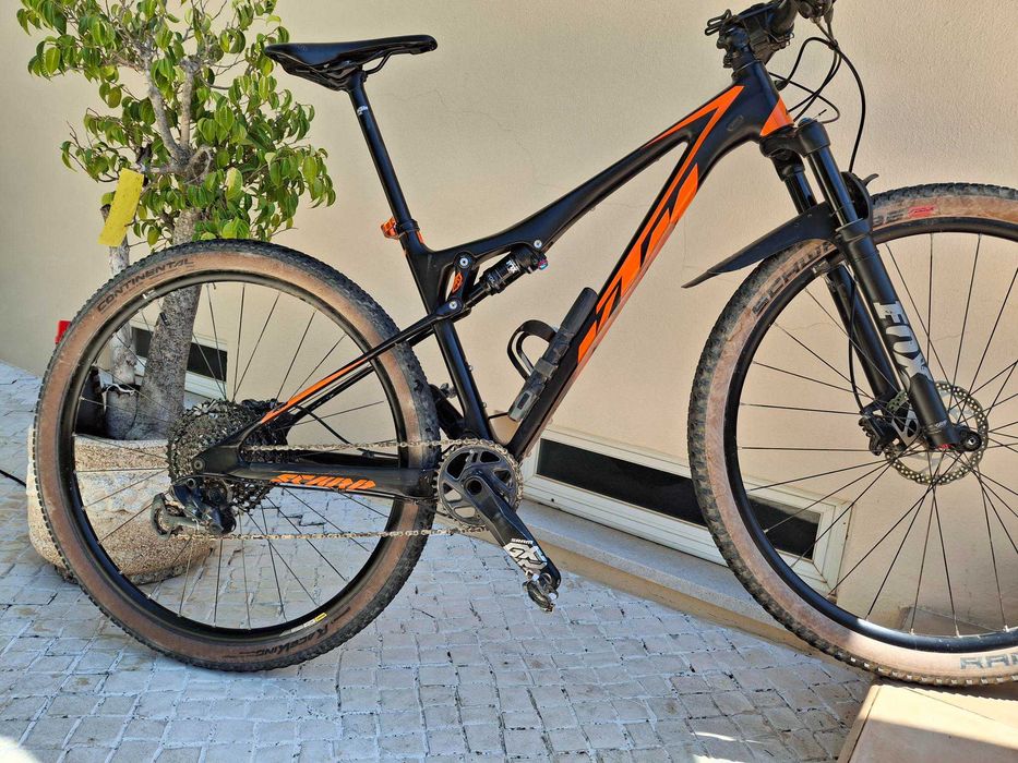 KTM Scarp COMP 29" - tam M -BTT carbono-suspensão total