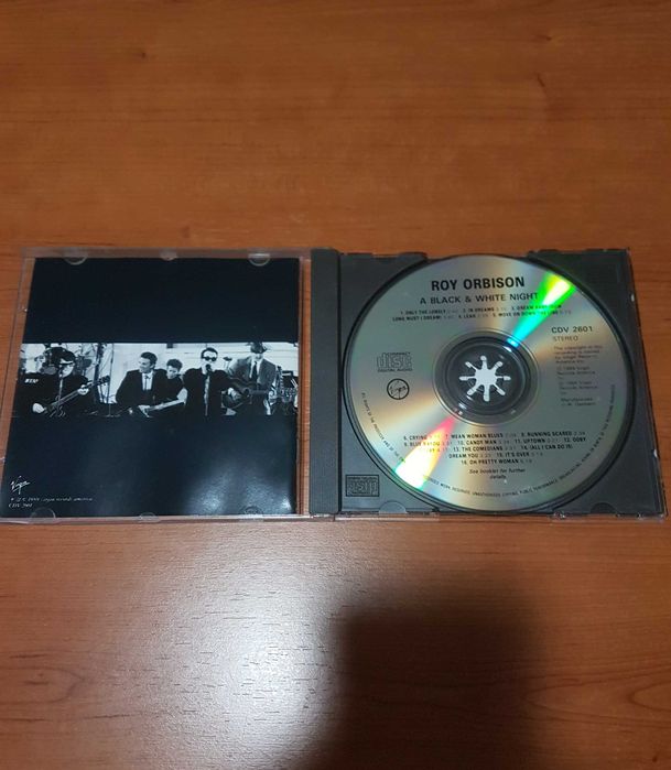 CD  ROY ORBISON and Friends - A Black and White Night