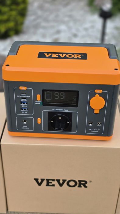 Нова невелика зарядна станція VEVOR 300W
