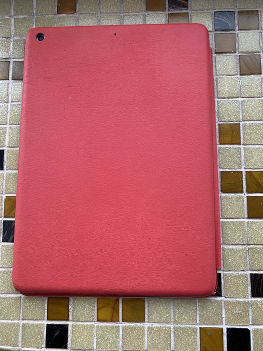 Продам Apple iPad 6 2018 (128 Gb)