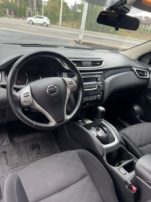 Nissan qashqai.
