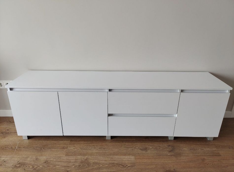 Тумба під телевізор