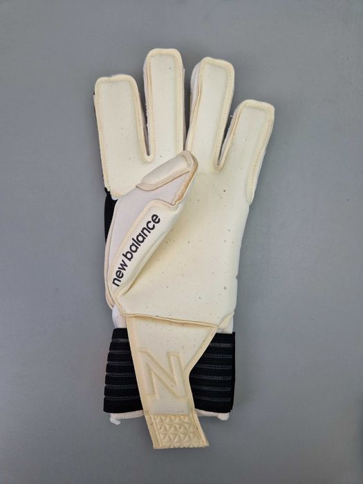 Rękawice Bramkarskie NEW BALANCE Furon 9