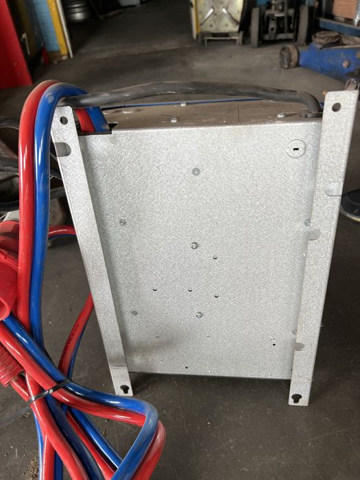 Ładowarka do wózka widłowego Sharp 24v/100 A