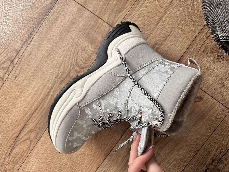 Nowe buty zimowe , trapery , sniegowce