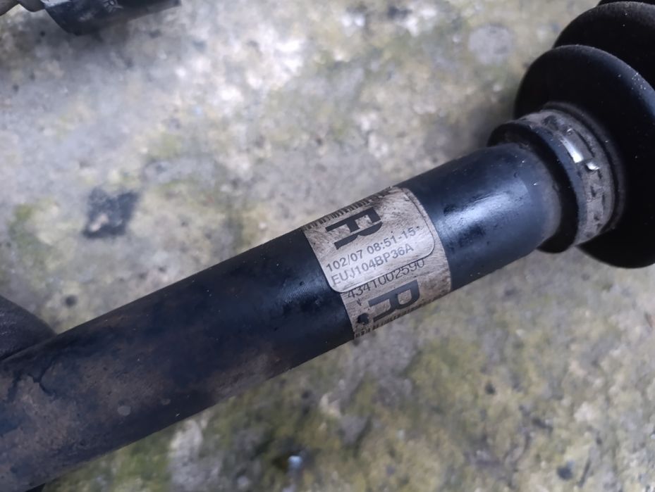 Полувісь привід TOYOTA AURIS I 1 E15 2.0 D4D 1AD-FTV