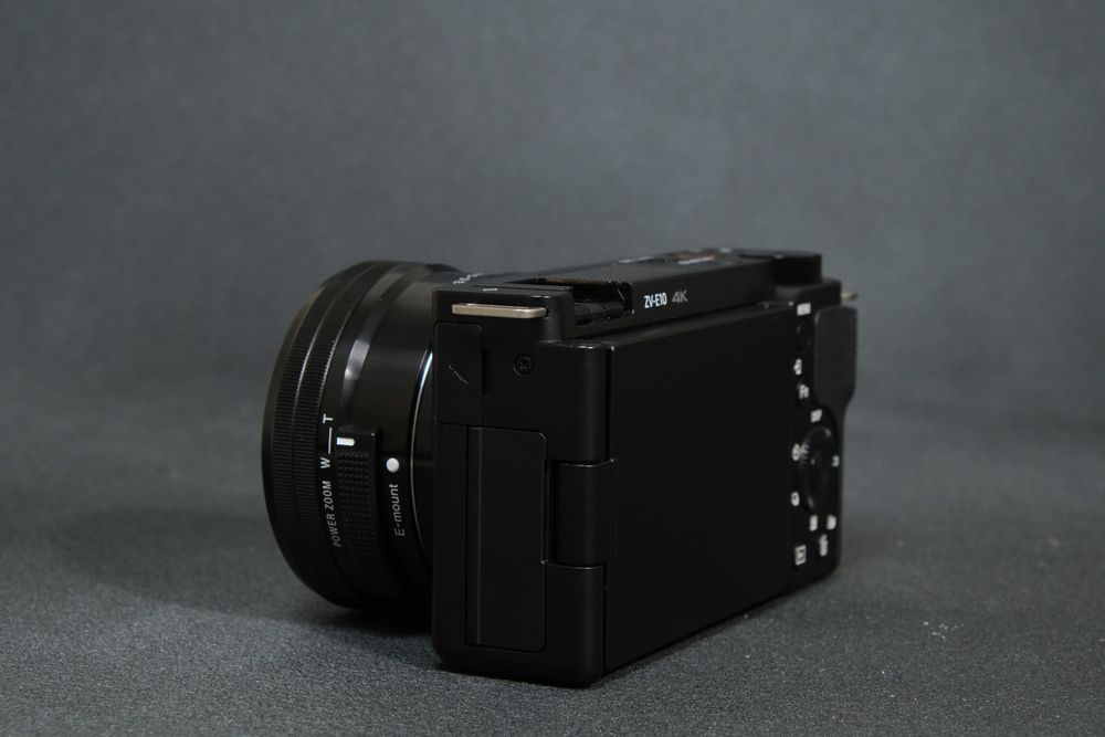 Sony ZV-E10 + kit 16-50mm