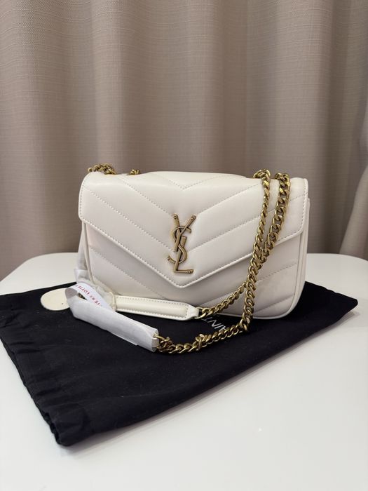Сумка YSL Yves Saint Laurent біла світла молочна на ланцюжку  сумочка шкіряна на літо сен лоран белая светлая на цепочке кожа