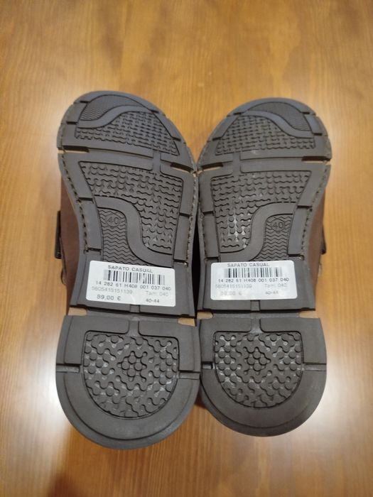 Vendo mocassins homem castanhos em pele n.40
