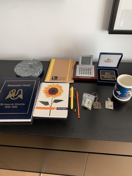 Pack caneca, base do Montepio ,porta chaves e medalha