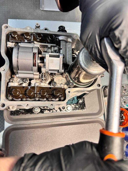 DSG мехатронік обмін ДСГ 7 DQ200 0АМ ремонт посилена плита 0AM927769D