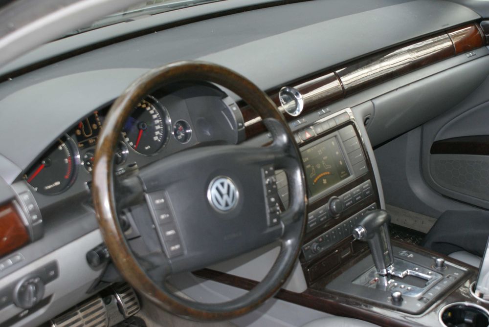 Volkswagen Phaeton Long