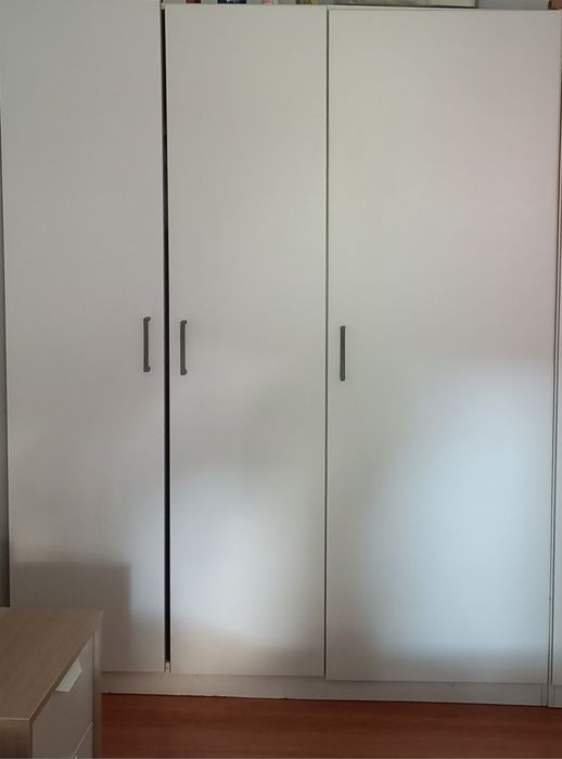 2 roupeiros brancos ikea usados