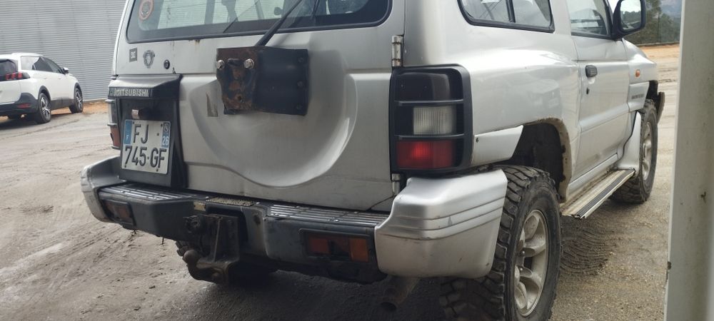 Mitsubishi Pajero 2.8 TD abas largas