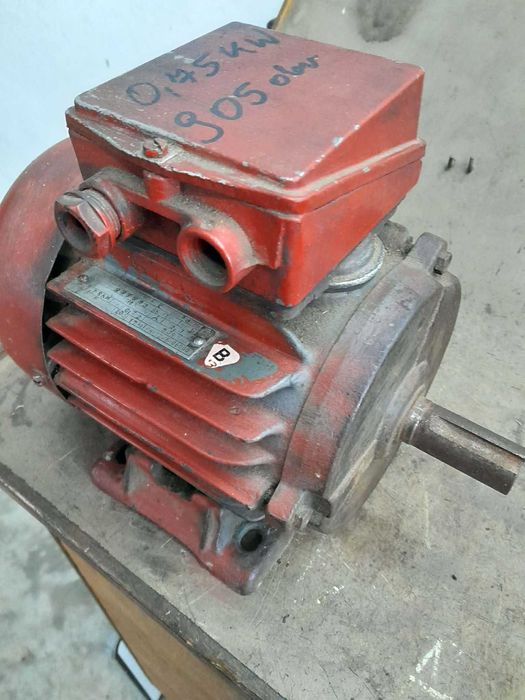 Silnik Elektryczny 0,75 KW 905 Obr.