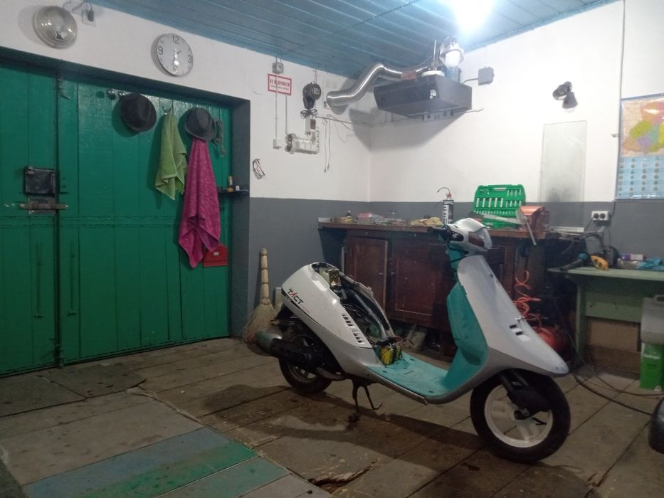 Продам скутер Honda