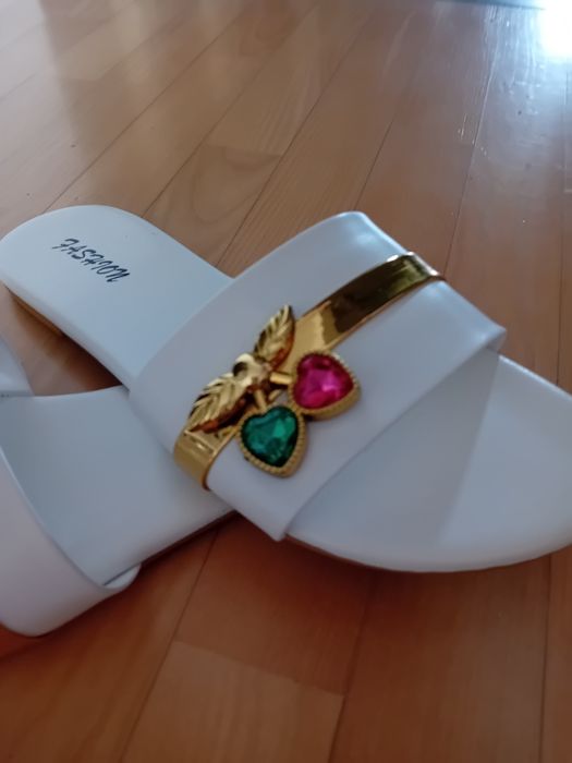 Nowe klapki damskie śliczne