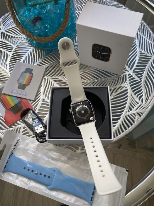 Zegarek elektroniczny watch
