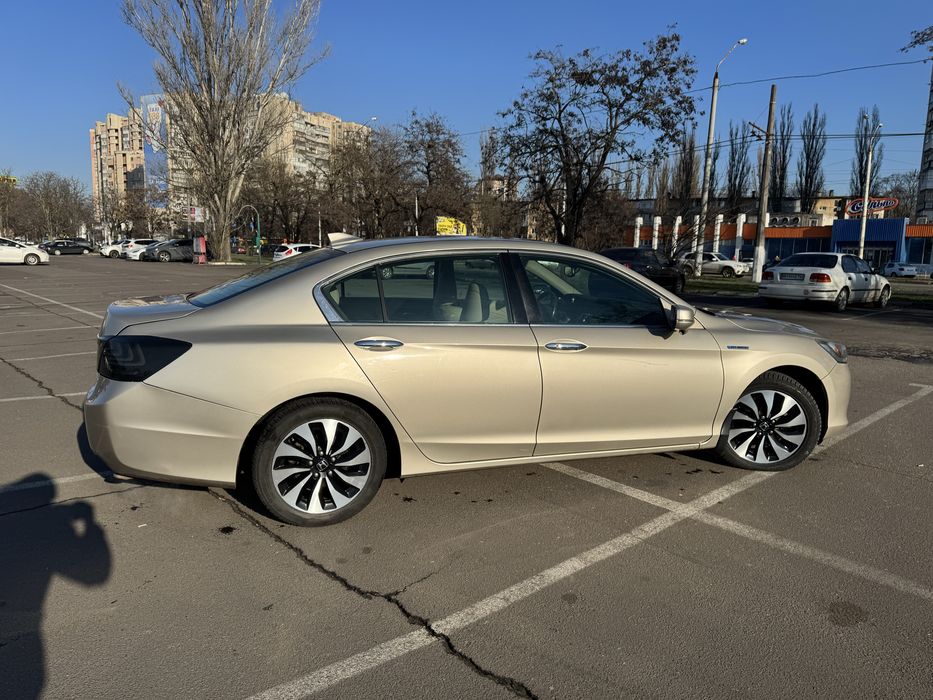 Honda Accord 9 Hybrid 2014