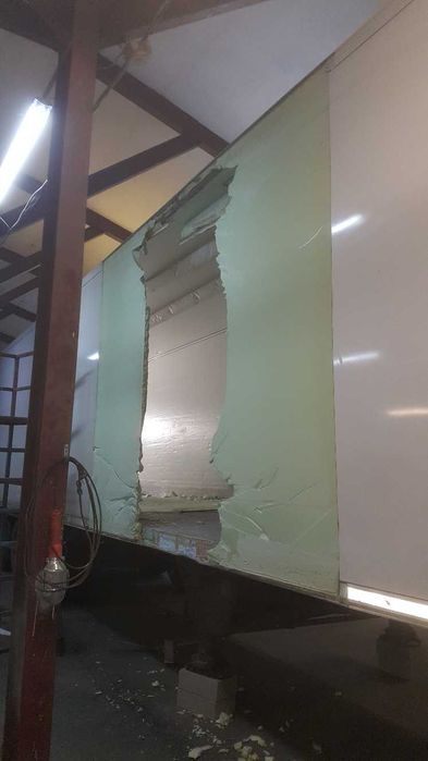 Powypadkowa naprawa naczep ,  chłodnie firany Krone Schmitz inne