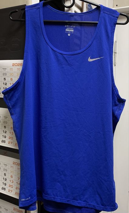 майка Nike з технологією Dri-FIT оригінал нова L