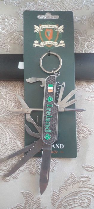 Продам термоси и термокружки б.у