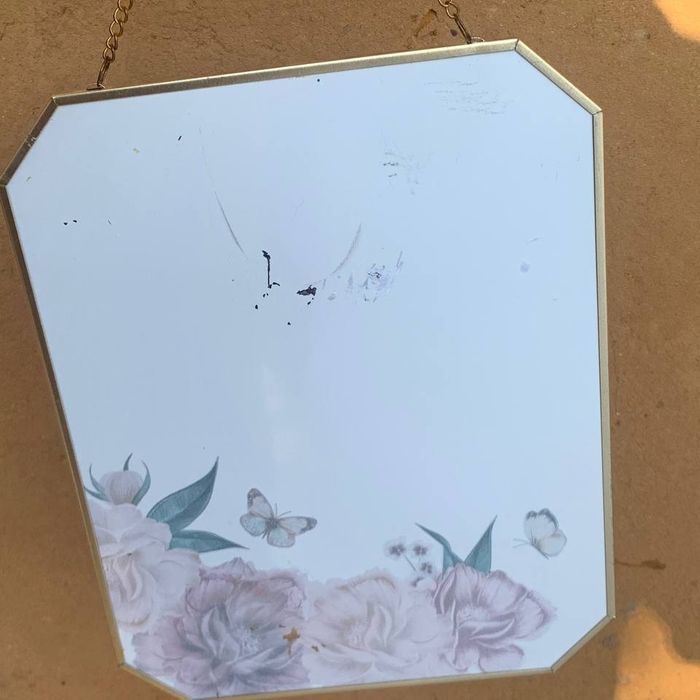 Зеркало восьмиугольное винтажное с цветами.