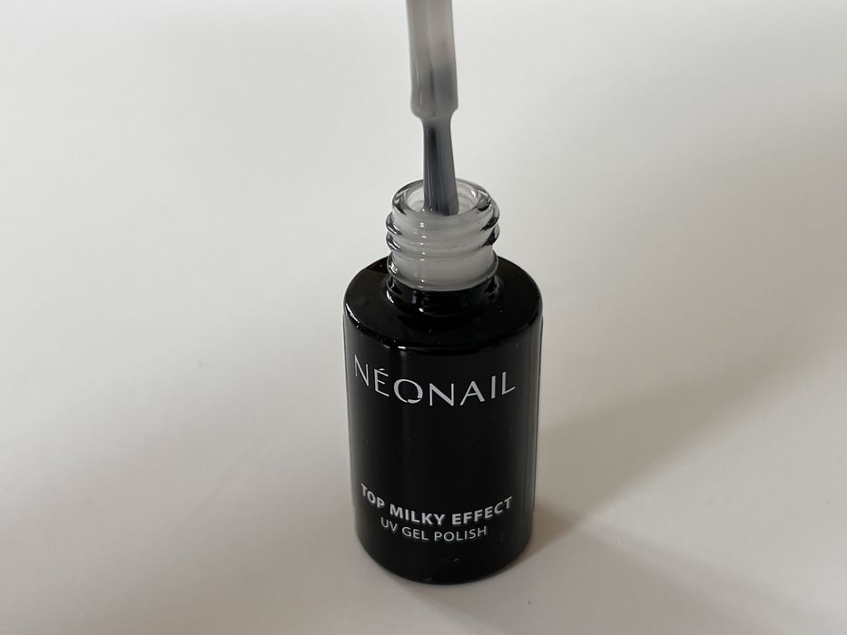 Neonail hybrudowy lakier Top Milky Effect