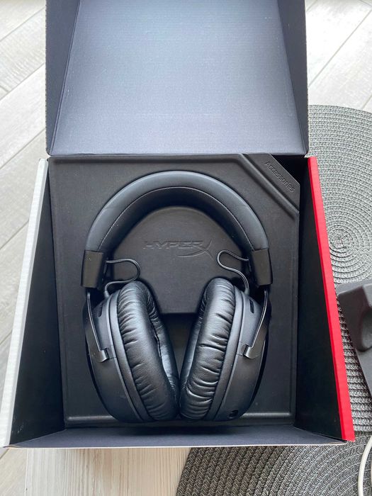 Навушники HyperX Cloud III S Wireless