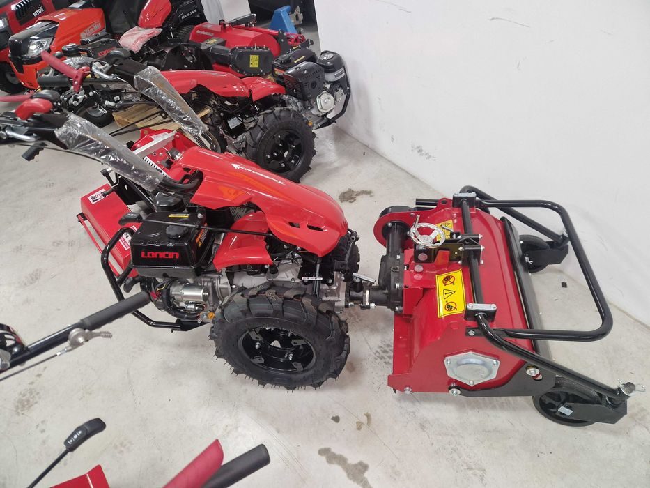 Traktor jednoosiowy MC370 z kosiarką bijakową 15KM 60cm