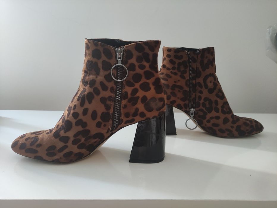 Botins estampa tigresa