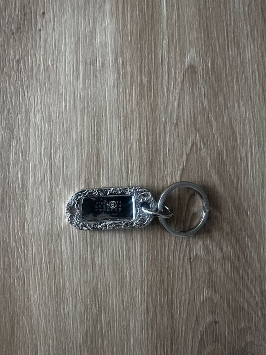 Sprzedam stylowy metalowy brelok MM6 Maison Margiela Paris.