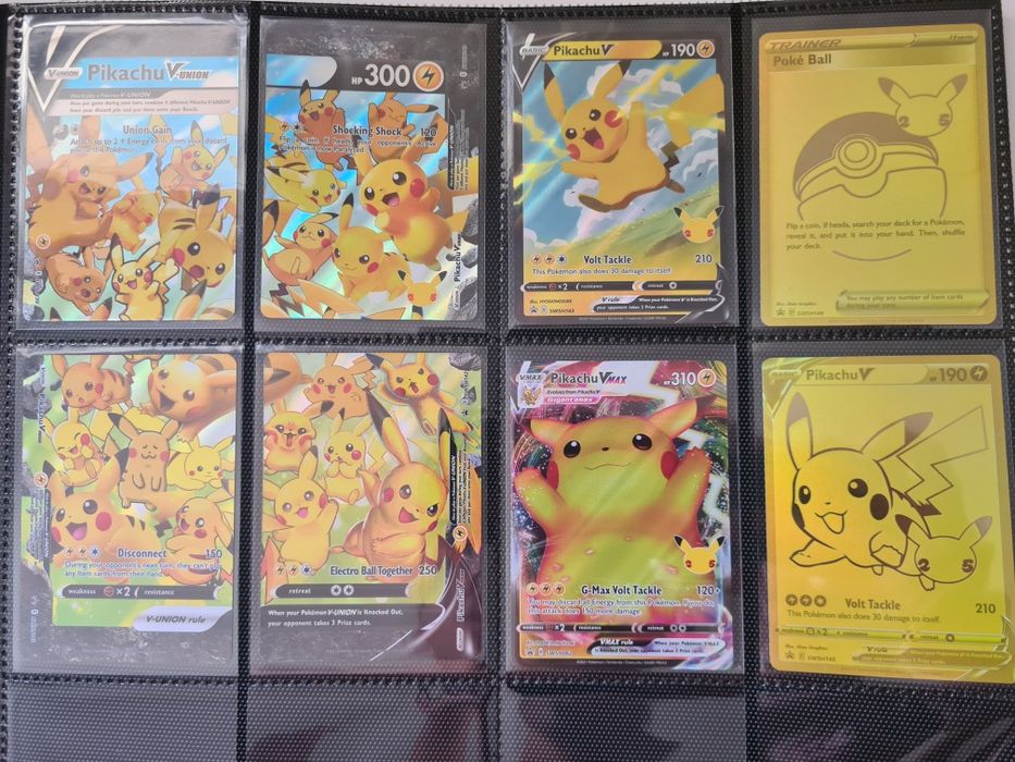 Pokemon Celebrations Classic Collection - Charizard, Umbreon...