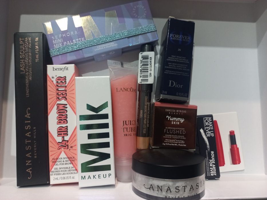 Beauty box zestaw kosmetyków do makijażu