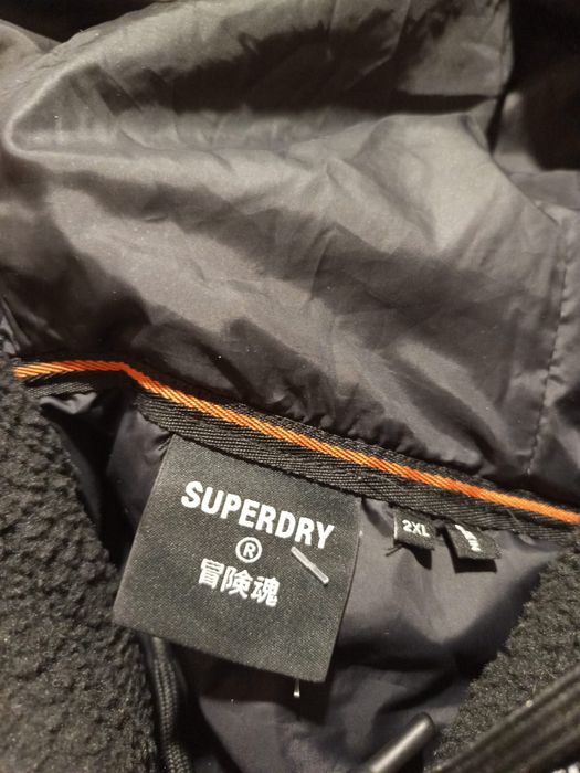 Oryginalne zimowe niesamowite regular kurtki męskie superdry jak nowe