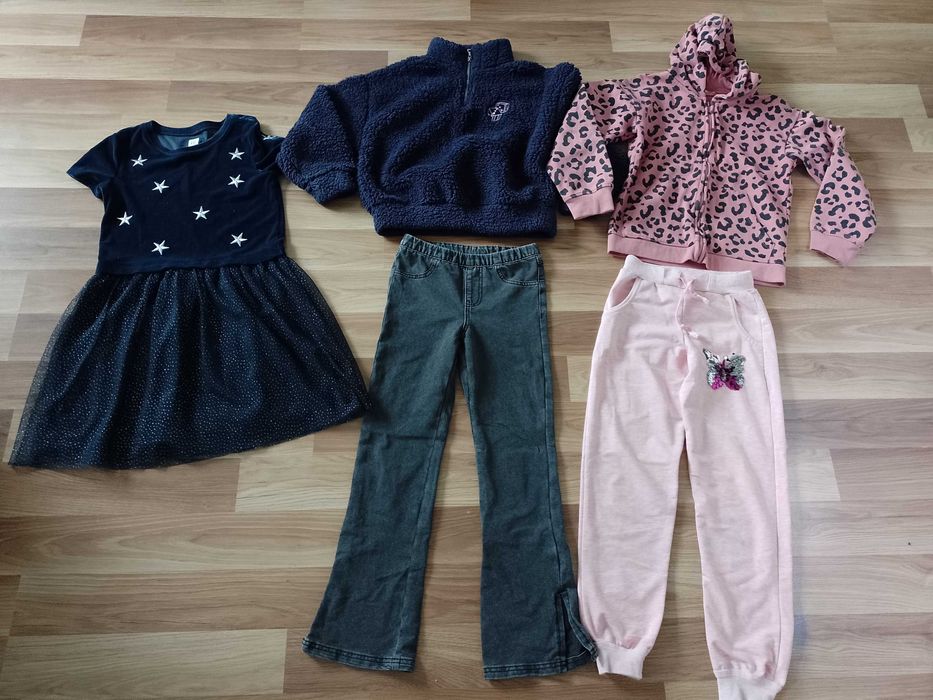 Zestaw ubranek dziewczęcych 146