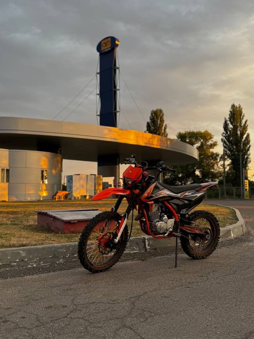 мотоцикл кові адванс 250