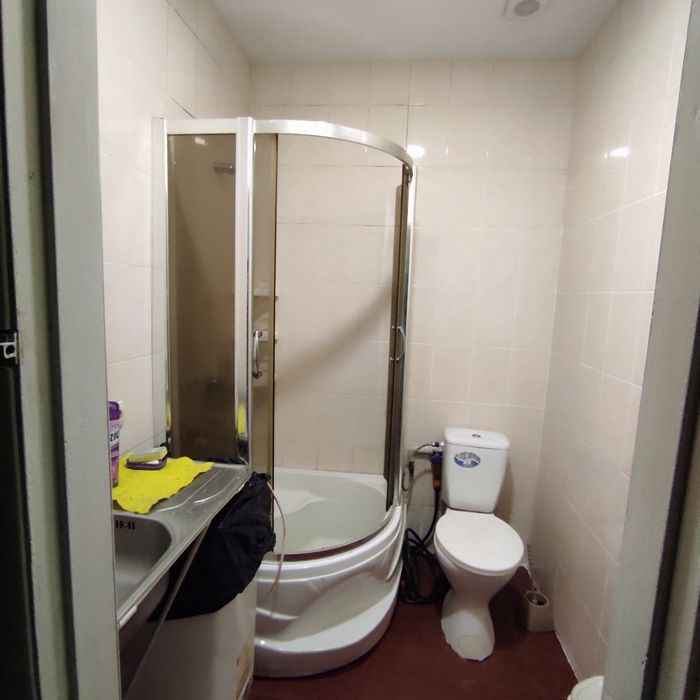 Продам кімнату р-н зіньківського переїзду