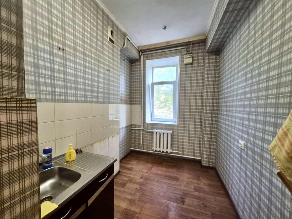 Продам 2 кімнатну квартиру вул. Пасхаліна