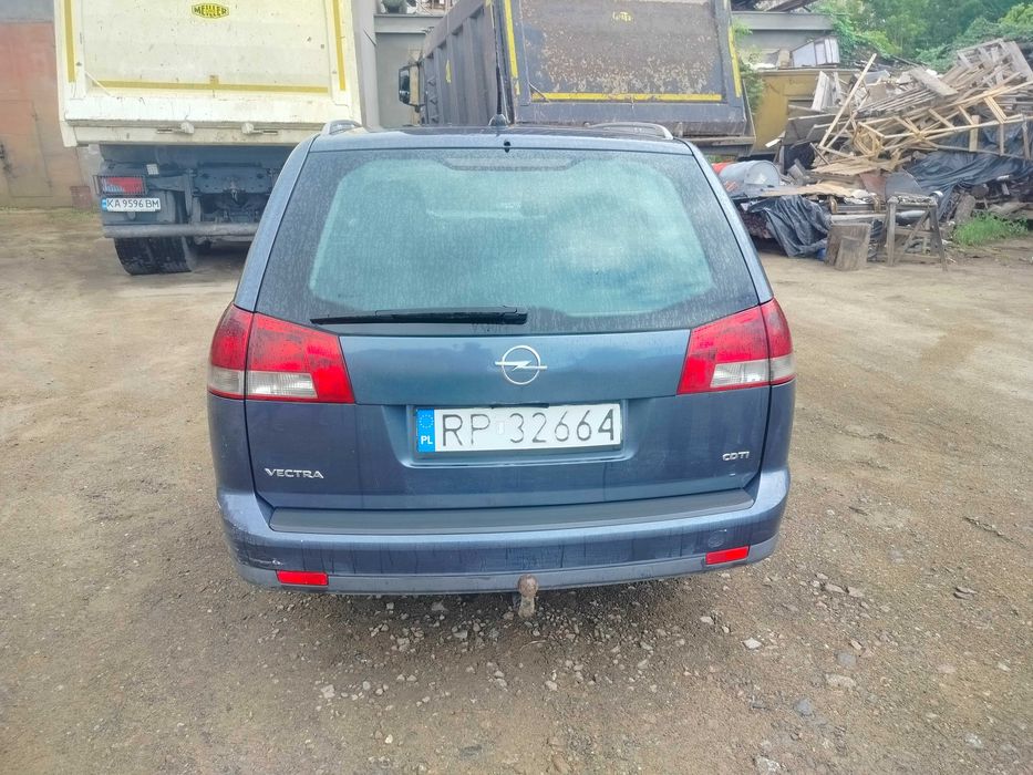 Opel vektra 2005