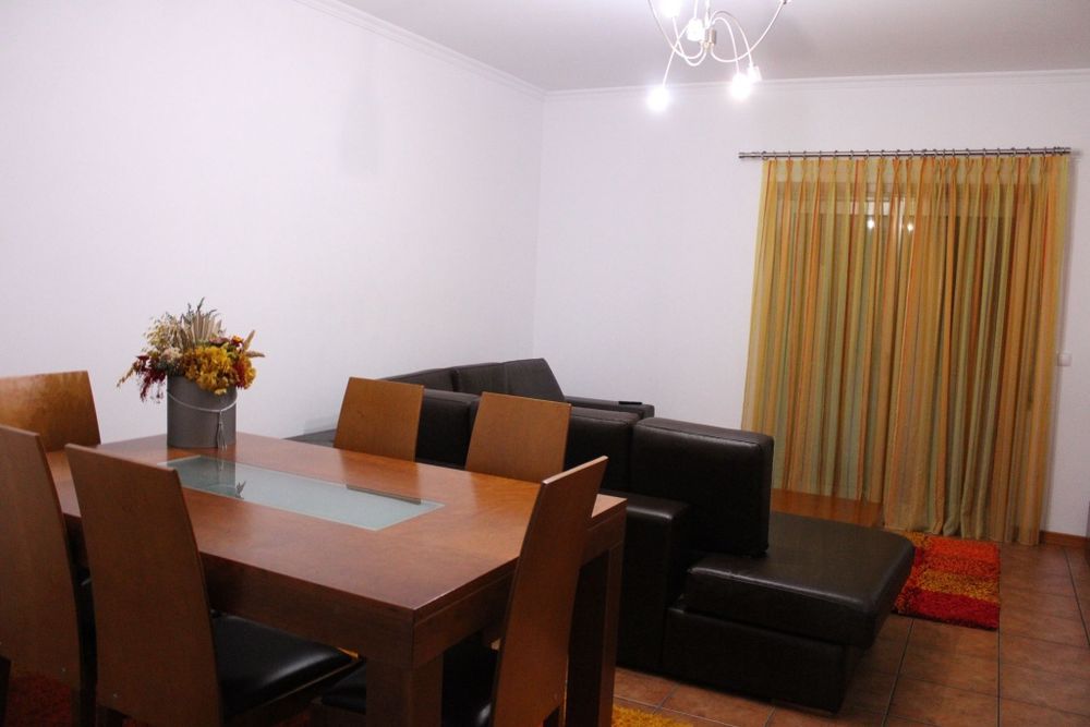 Apartamento t2 com garagem fechada Elevador Mobilado