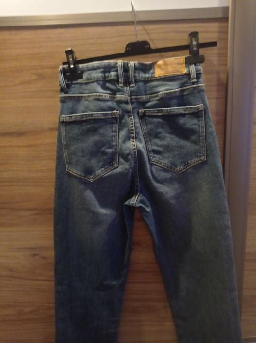 Jeansy Stradivarius mom slim 38 polecam!